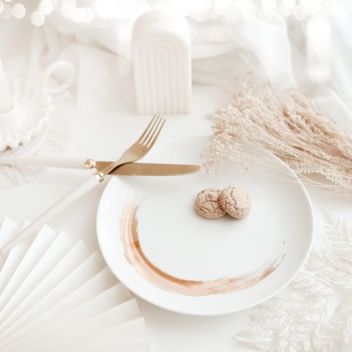 Talerz deserowo-śniadaniowy 20 cm - złote zdobienie okrągłe
