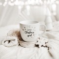 Kubek 300 ml - Cup of christmas spirit Biały kubek porcelanowy Nadzwyczajnie.pl ze złotym zdobieniem i napisem Cup of christmas spirit — 300 ml
