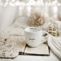 Biały kubek porcelanowy 300 ml - Kocham cię dziadku na dzień dziadka dla dziadka Biały kubek porcelanowy Nadzwyczajnie.pl ze złotym zdobieniem i napisem Kocham Cię Dziadku — 300 ml