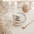 Filiżanka 250 ml ze spodkiem - Tato jesteś najlepszy ZŁOTE SERCE Zbliżenie na złote zdobienie serca na białym filiżance porcelanowej ze spodkiem - Tato jesteś najlepszy Nadzwyczajnie.pl