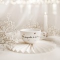 Biała filiżanka porcelanowa 250 ml ze spodkiem - motyw złotych serduszek dla przyjaciółki na urodziny Filiżanka porcelanowa ze złotym zdobieniem ze spodkiem - Taka przyjaciółka to skarb ZŁOTE SERDUSZKA Nadzwyczajnie.pl —