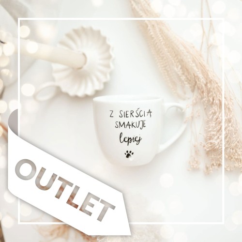 Biały kubek porcelanowy Nadzwyczajnie.pl ze złotym zdobieniem i napisem Z sierścią smakuje lepiej OUTLET — 300 ml