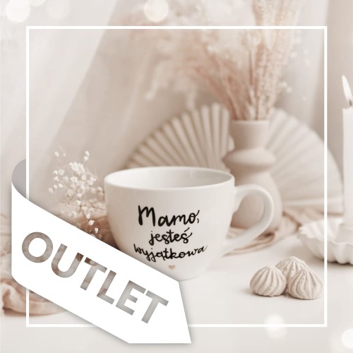 Biały kubek porcelanowy Nadzwyczajnie.pl ze złotym sercem i napisem Mamo jesteś wyjątkowa OUTLET — 500 ml