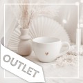 Kubek 500 ml - ZŁOTE SERCE + Zostaniesz tatą NAPIS NA DNIE OUTLET Kubek porcelanowy ze złotym sercem + Zostaniesz tatą NAPIS NA DNIE OUTLET Nadzwyczajnie.pl — widok z boku na białym tle