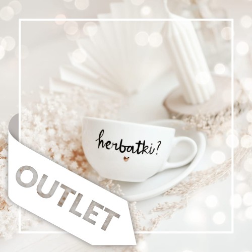 Biały filiżanka porcelanowa Nadzwyczajnie.pl ze złotym sercem i napisem ze spodkiem - Herbatki OUTLET — 250 ml