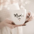 Kubek 300 ml - Mama + Imię ZŁOTE SERCE Biały kubek porcelanowy Nadzwyczajnie.pl ze złotym sercem i napisem Mama + Imię — 300 ml