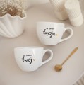 Zestaw 2 Białych Kubków Porcelanowych 500 ml - Napisy Na Zawsze Twój Na Zawsze Twoja ze Złotym Sercem dla Pary na Walentynki Zbliżenie na złote zdobienie serca na białym zestawie porcelanowym 2 Białych Kubków Porcelanowych 500 ml - Napisy Na