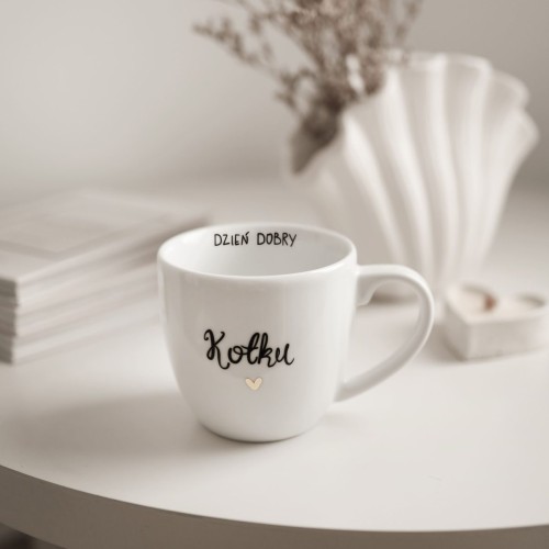 Biały Kubek Porcelanowy 300 ml - Napis Dzień Dobry Kotku ze Złotym Sercem dla Partnerki na Rocznicę