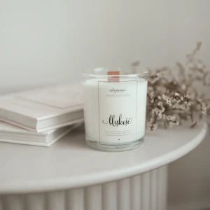 Świeca sojowa w szklance 180 ml - Bliskość AKSAMITNA MALINA