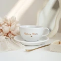 Biała filiżanka porcelanowa 250 ml ze spodkiem - złoty napis kochana mama dla mamy na Dzień Matki 3P4A0453-kopia.webp