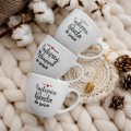Kubek 300 ml - Najlepsza kobieta na świecie ZŁOTE SERCE Zbliżenie na złote zdobienie serca na białym kubku porcelanowym Najlepsza kobieta na świecie Nadzwyczajnie.pl