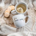 Zestaw 3 kubków świątecznych - zdobione złotem - Baby it's cold outside, Let it snow, Sweater weather Biały zestaw ze złotym zdobieniem Nadzwyczajnie.pl 3 kubków świątecznych - zdobione złotem - Baby it's cold outside, Let
