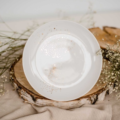 Biały talerz porcelanowy obiadowy 24 cm - motyw nakrapiania złotem dla gospodyni domu na parapetówkę