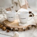 Zestaw 2 Białych Kubków Porcelanowych 300 ml - Napis I Żyli Długo i Szczęśliwie z Motywem Złotego Serca na Rocznicę Ślubu dla Pary Biały zestaw porcelanowy Nadzwyczajnie.pl ze złotym sercem i napisem kubków 300 ml - I żyli długo i Szczęśliwie — 300 ml