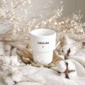 Biały kubek porcelanowy bez ucha 300 ml - motyw kapucziny ze złotym sercem dla miłośniczki kawy na urodziny Eleganckie opakowanie prezentowe kubka porcelanowego ze złotym sercem Nadzwyczajnie.pl — bez ucha - Kapuczina