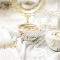 Zestaw filiżanek 250 ml ze spodkami - Mąż Żona ZŁOTY NAPIS Eleganckie opakowanie prezentowe filiżanki porcelanowej ze złotym zdobieniem Nadzwyczajnie.pl — filiżanek 250 ml ze