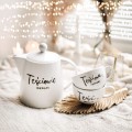 Dzbanek 1 litr - Teściowie idealni ZŁOTE SERCE Zbliżenie na złote zdobienie serca na białym produkcie porcelanowym Dzbanek 1 litr - Teściowie idealni Nadzwyczajnie.pl
