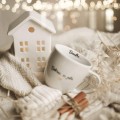 Biały Kubek Porcelanowy 300 ml - Napis Dziadku Dobrze, Że Jesteś na Dzień Dziadka dla Dziadka Personalizowany kubek porcelanowy ze złotym zdobieniem jako idealny prezent — porcelana premium Nadzwyczajnie.pl