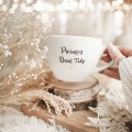 Kubek 500 ml - Pierwszy dzień taty ZŁOTE SERCE Kubek porcelanowy ze złotym sercem Pierwszy dzień taty Nadzwyczajnie.pl — widok z boku na białym tle