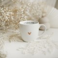 Biały Kubek Porcelanowy 300 ml - Motyw Złotego Serca i Napis Z Pozytywną Energią dla Przyjaciółki na Dzień Kobiet Kubek porcelanowy ze złotym zdobieniem Biały Kubek Porcelanowy 300 ml - Motyw Złotego Serca i Napis Z Pozytywną Energią