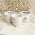Biały kubek porcelanowy 300 ml - motyw złotego serca dla przyjaciółki na urodziny Personalizowany kubek porcelanowy ze złotym sercem jako idealny prezent — porcelana premium Nadzwyczajnie.pl