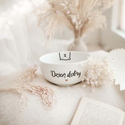 Biała miska porcelanowa - napis Dzień dobry misiu ze złotym sercem dla ukochanej osoby na rocznicę związku