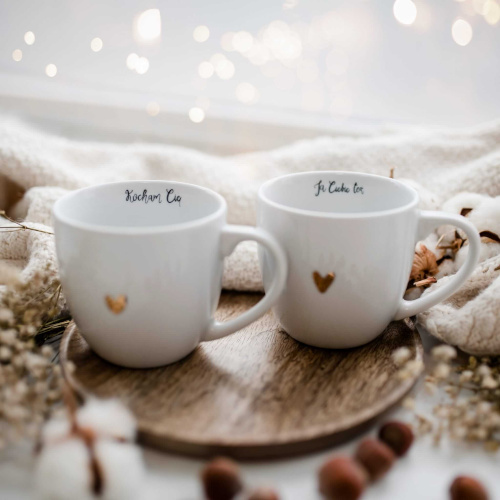 Zestaw 2 białych kubków porcelanowych 300 ml - napisy kocham cię i ja ciebie też z motywem złotego serca na walentynki dla pary